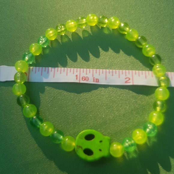 💀 Toxic Skull Slime Bracelet - Picture 9 of 9